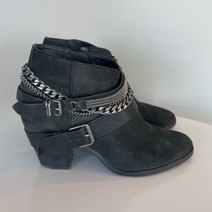DOLCE VITA Yazmin Bootie Size 8.5
